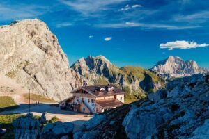 RifugioAverau-5Torrri-Dolomiti-CortinadAmpezzo-Estate-1